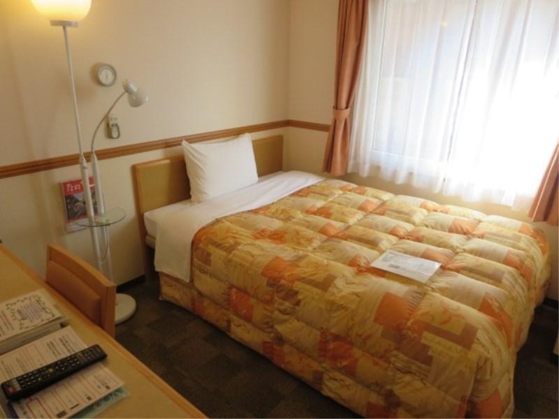 Toyoko Inn Okayama Eki Nishi Guchi Hiroba Exterior foto